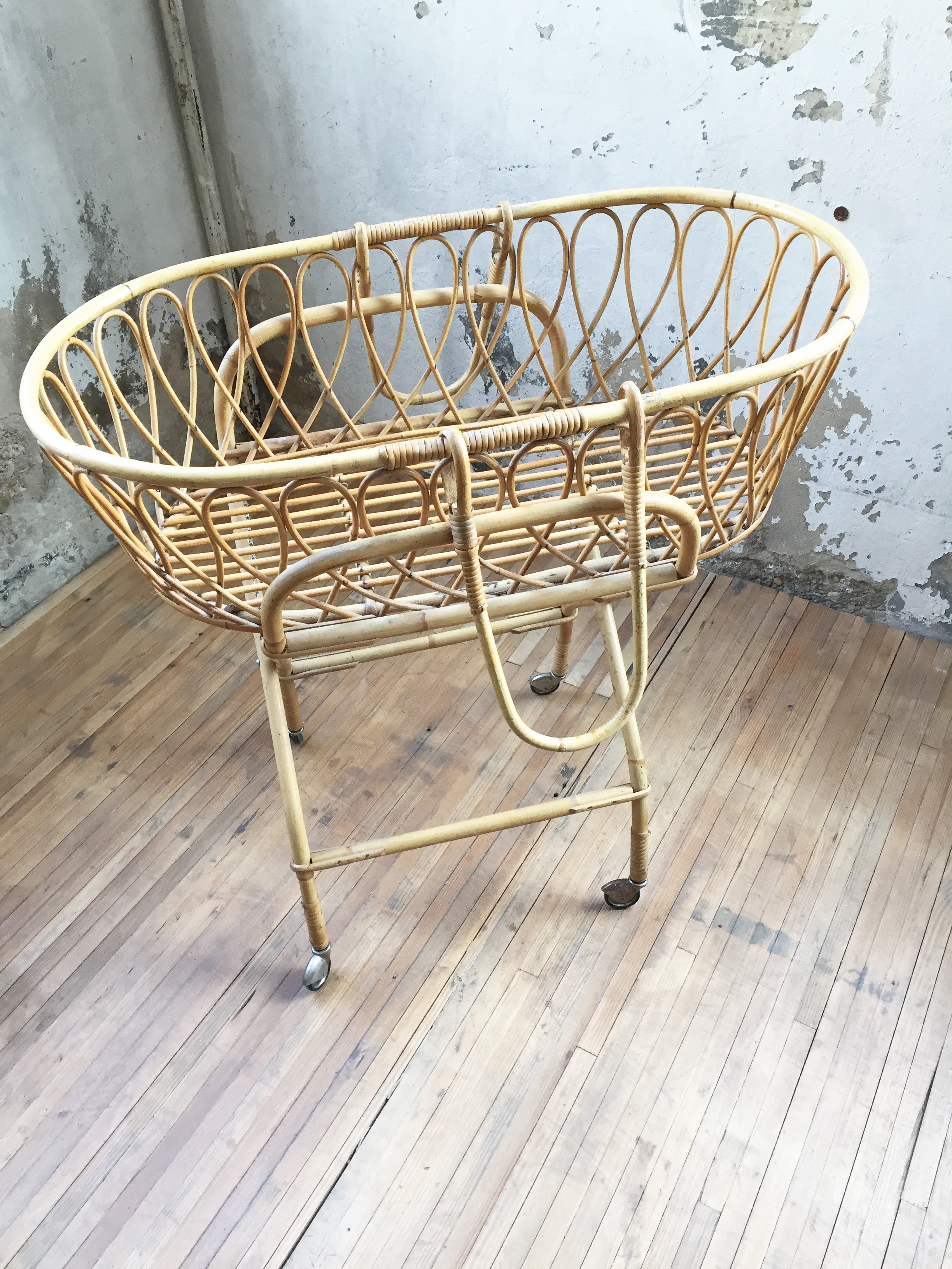 Couffin Rotin Sur Roulettes Mein Lieber